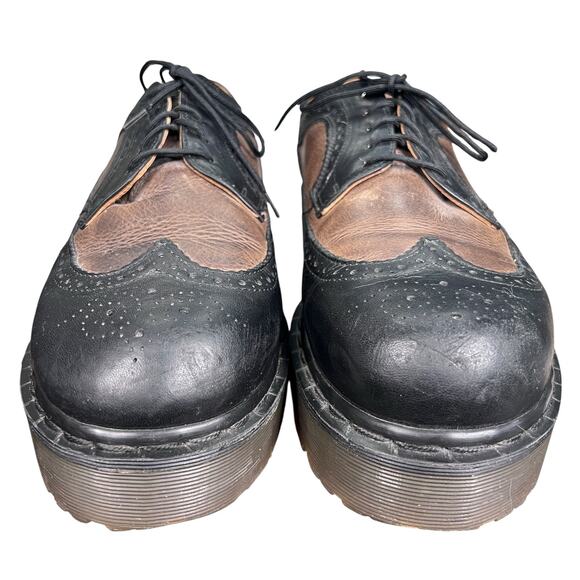 ⁠Vintage Dr Martens Made In England 3934 Two Tone Wingtip Oxfords Size 10⁠ US 11